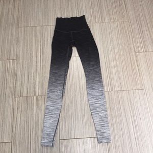 Lululemon wunder under